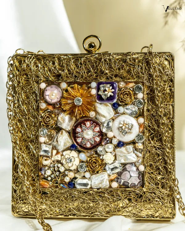 Veloura_Vintage_Vault
